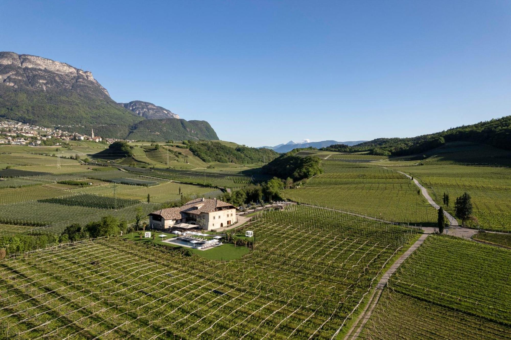 Ansitz Battisti Suites (Adults Only) Caldaro Exterior photo